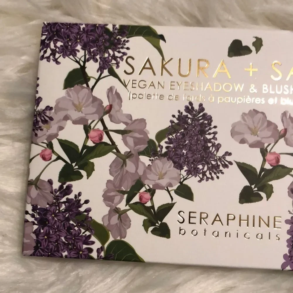 Seraphine Botanicals 6 Eyeshadows and 2 Blushs Palette New in Box